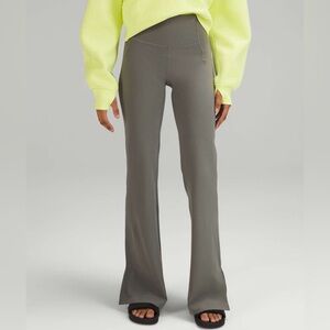 Lululemon Groove High-Rise Split-Hem Flared Pant *Nulu Grey Sage size 4